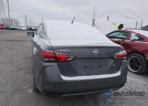 2024 Nissan Versa 1.6 S z USA, uszkodzony, nr VIN 3N1CN8DV9RL911451